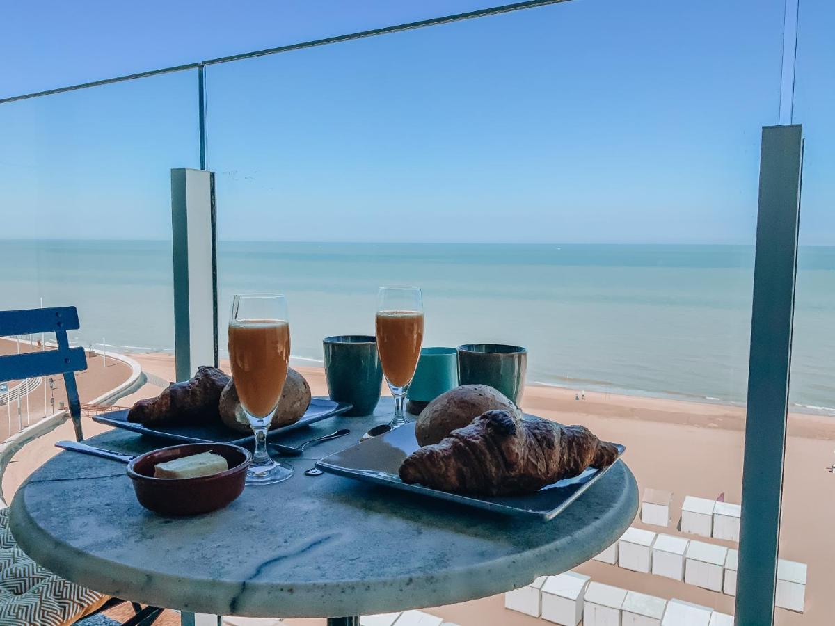 Genieten Van De Vlaamse Kust Met Prachtig Zeezicht De Haan Eksteriør bilde