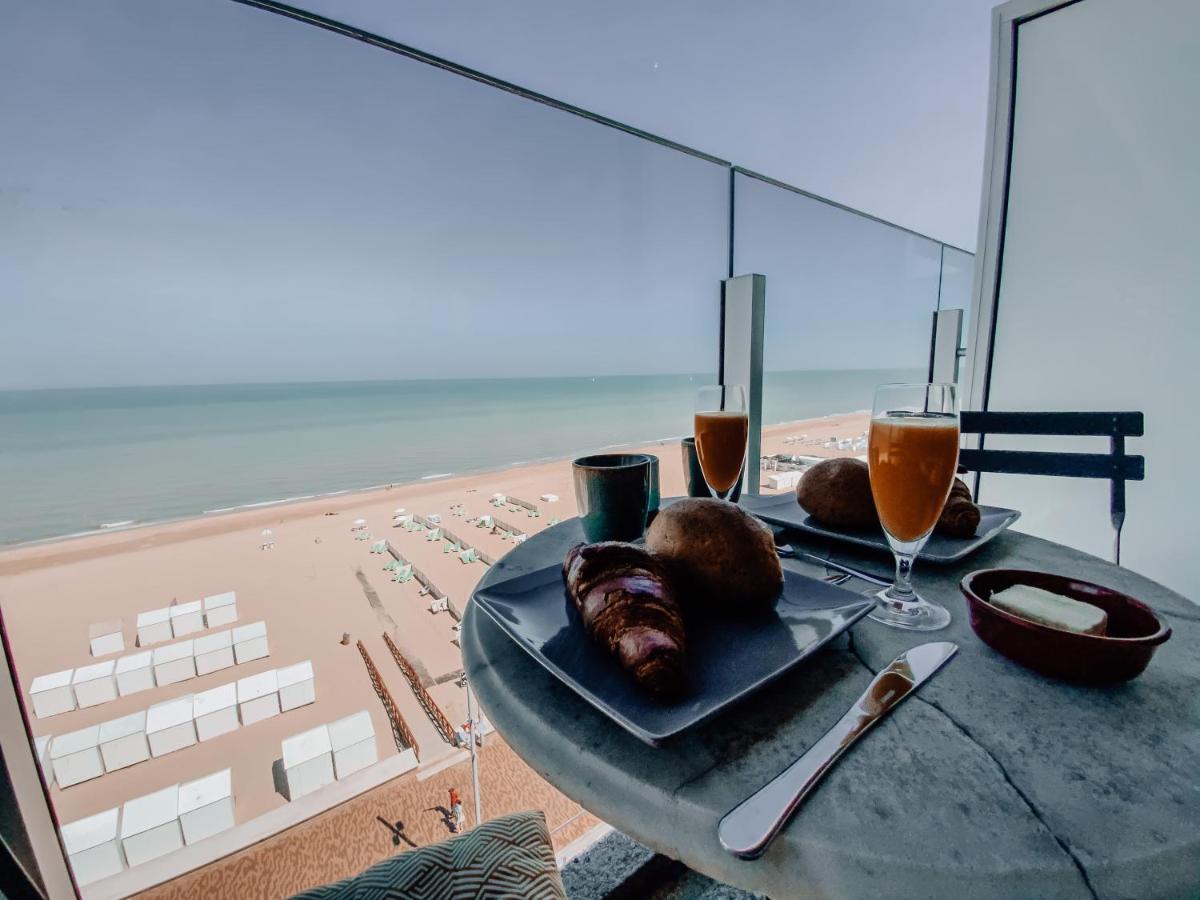 Genieten Van De Vlaamse Kust Met Prachtig Zeezicht De Haan Eksteriør bilde