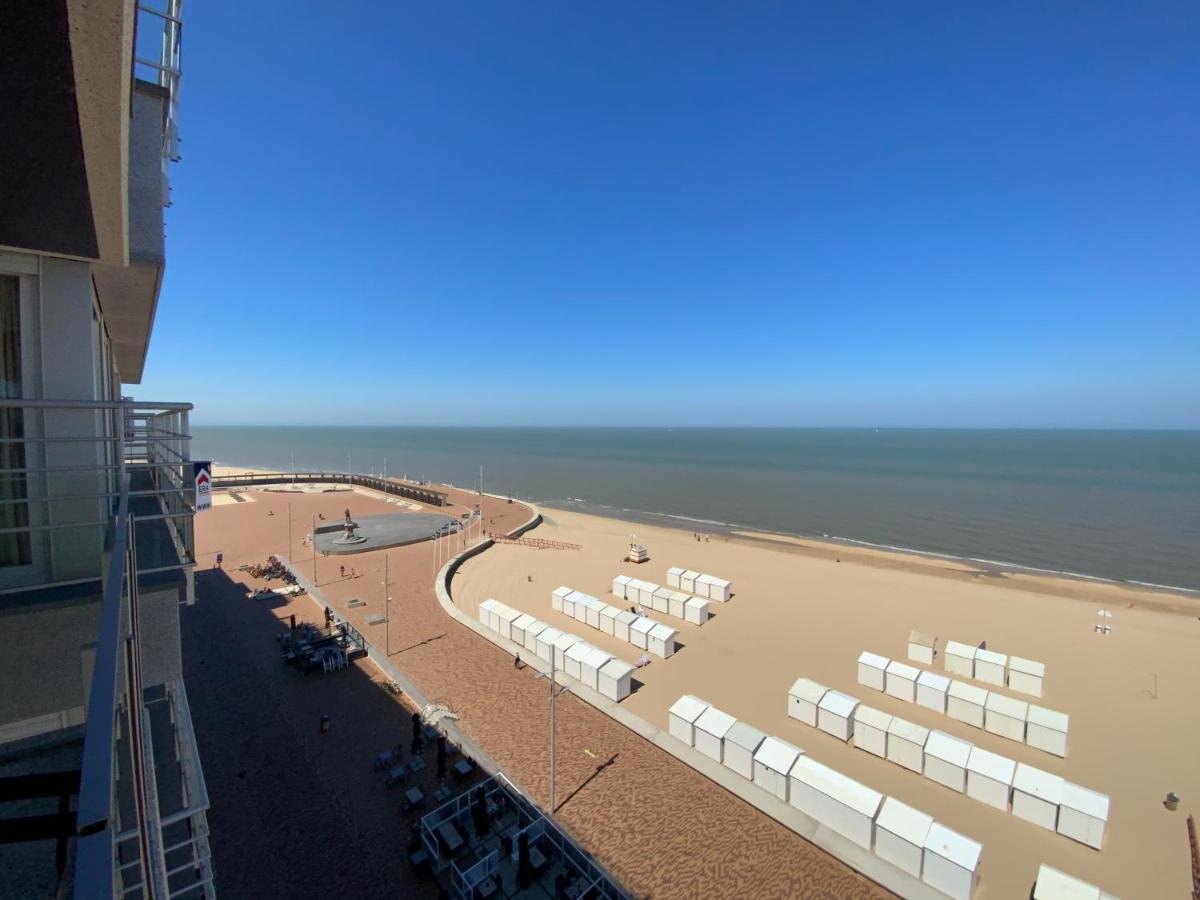 Genieten Van De Vlaamse Kust Met Prachtig Zeezicht De Haan Eksteriør bilde